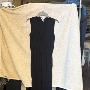 Elegant Black Sleeveless Dress